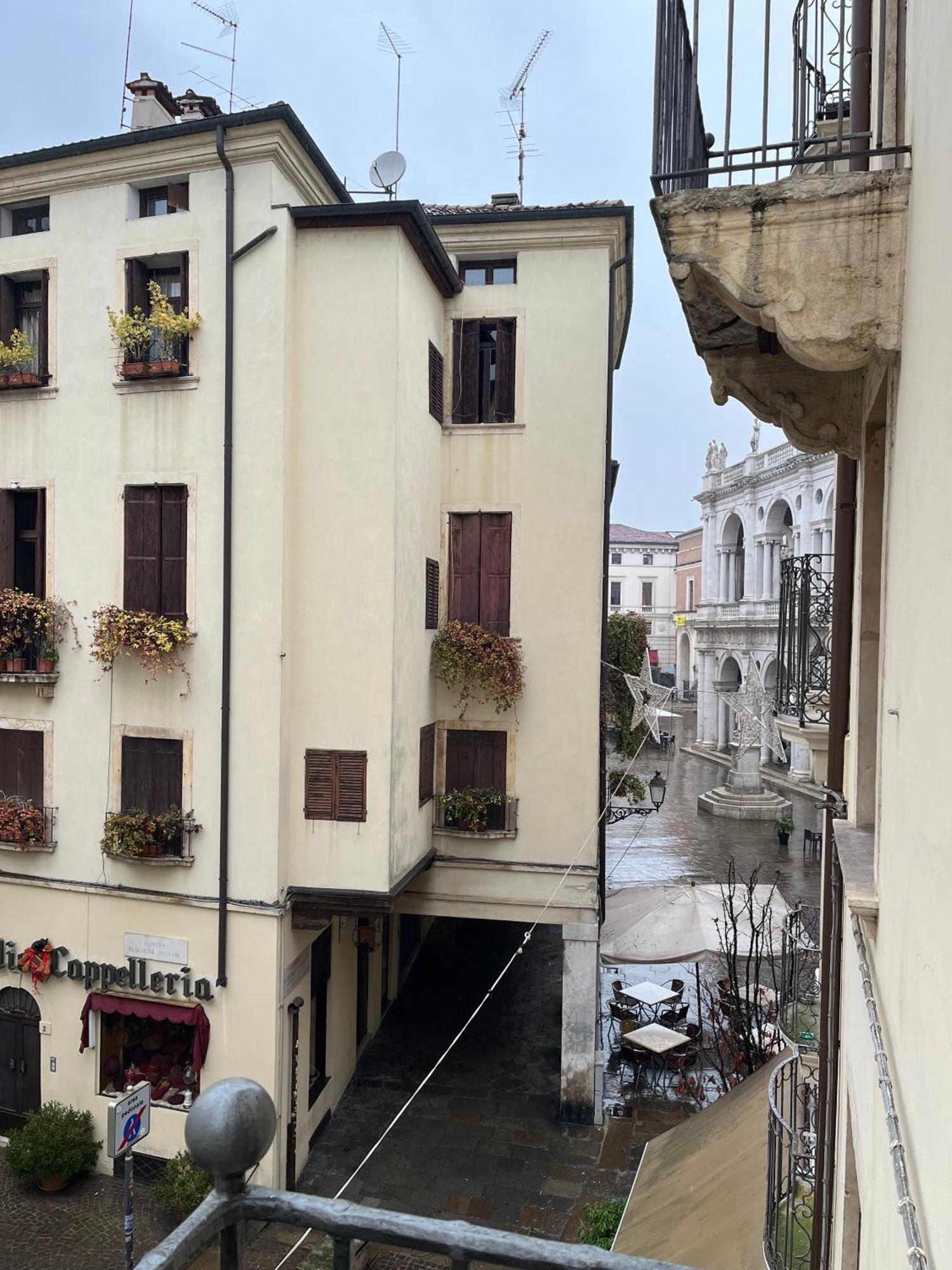 Il Campanile Apartment Vicenza Exterior foto