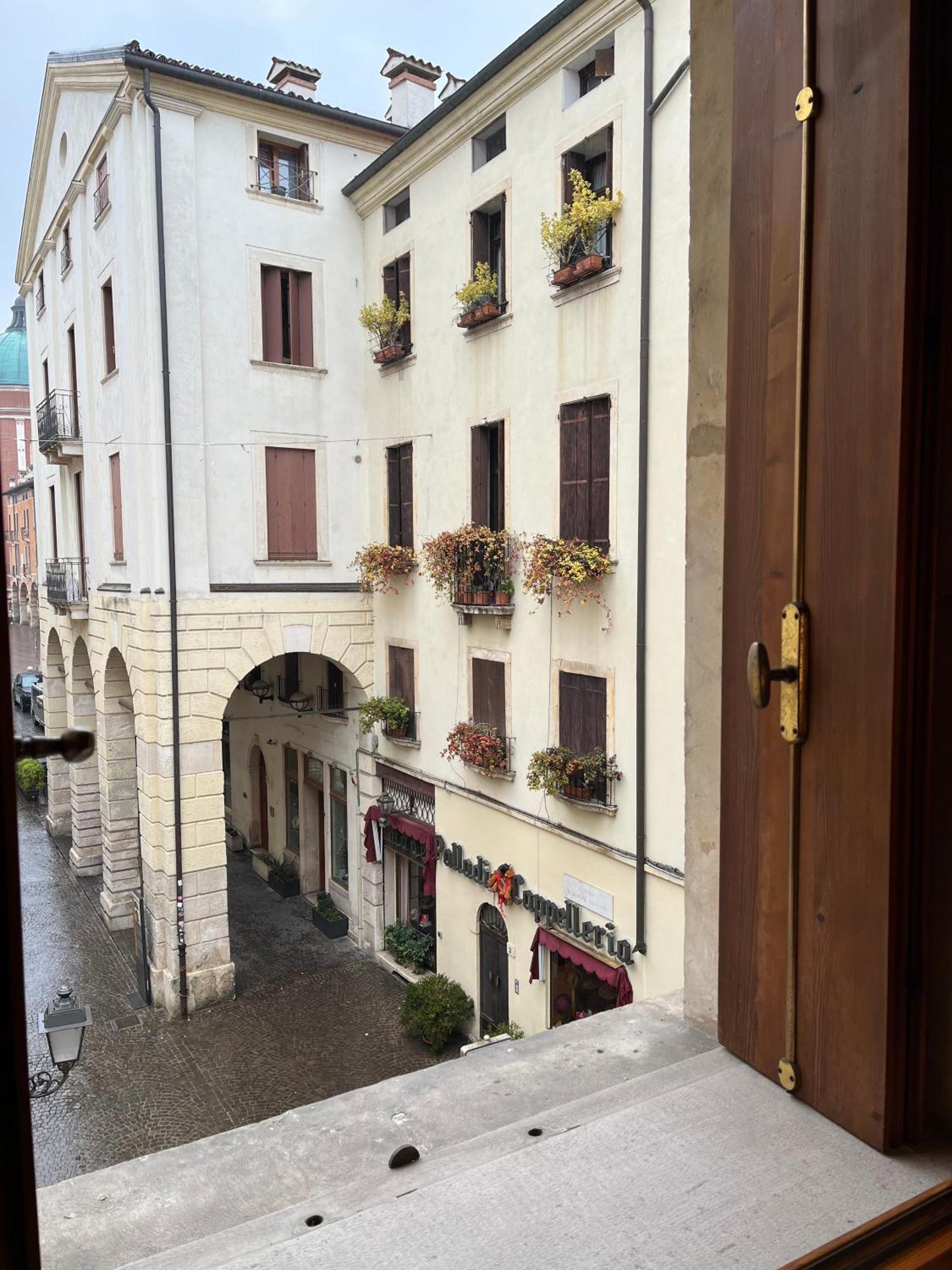 Il Campanile Apartment Vicenza Exterior foto